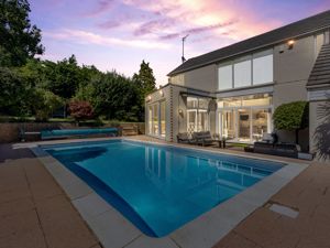 Photo 24- click for photo gallery